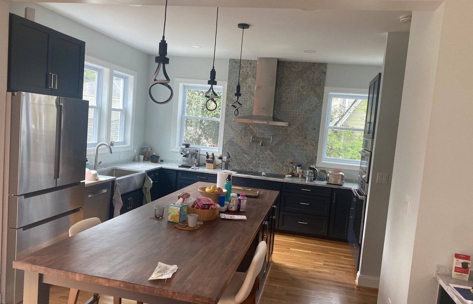 Contemporary kitchen renovation